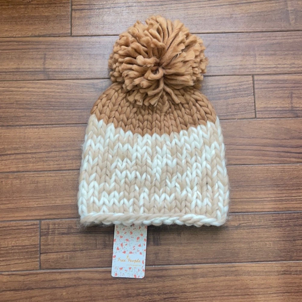 NWT Free People Cozy Up Color Block Pom Beanie - Picture 2 of 3